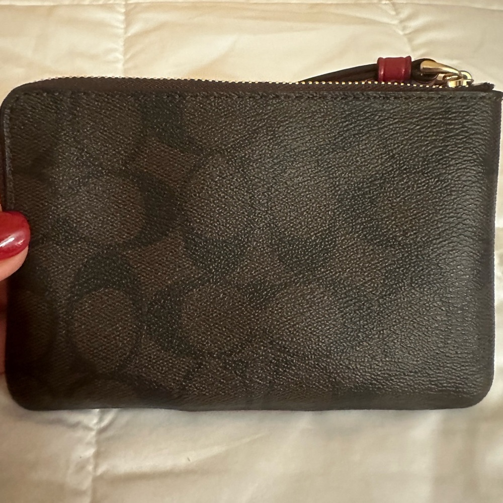 Coach Monogram Corner Zip Wristlet NWOT - Picture 3 of 6